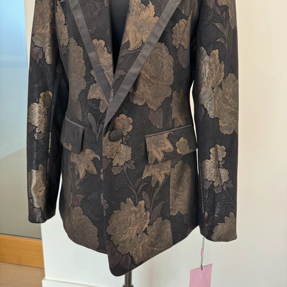 Avec Les Filles Black Blazer with Gold Floral Brocade - Picture 4 of 5